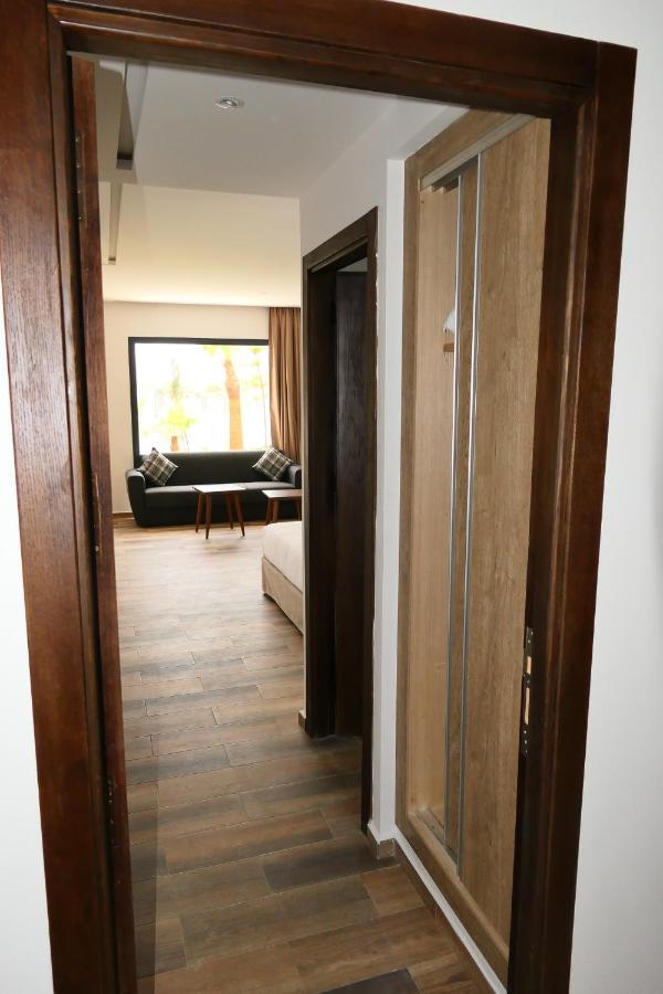 קאבו נגרו Hotel Corail De Cabo מראה חיצוני תמונה